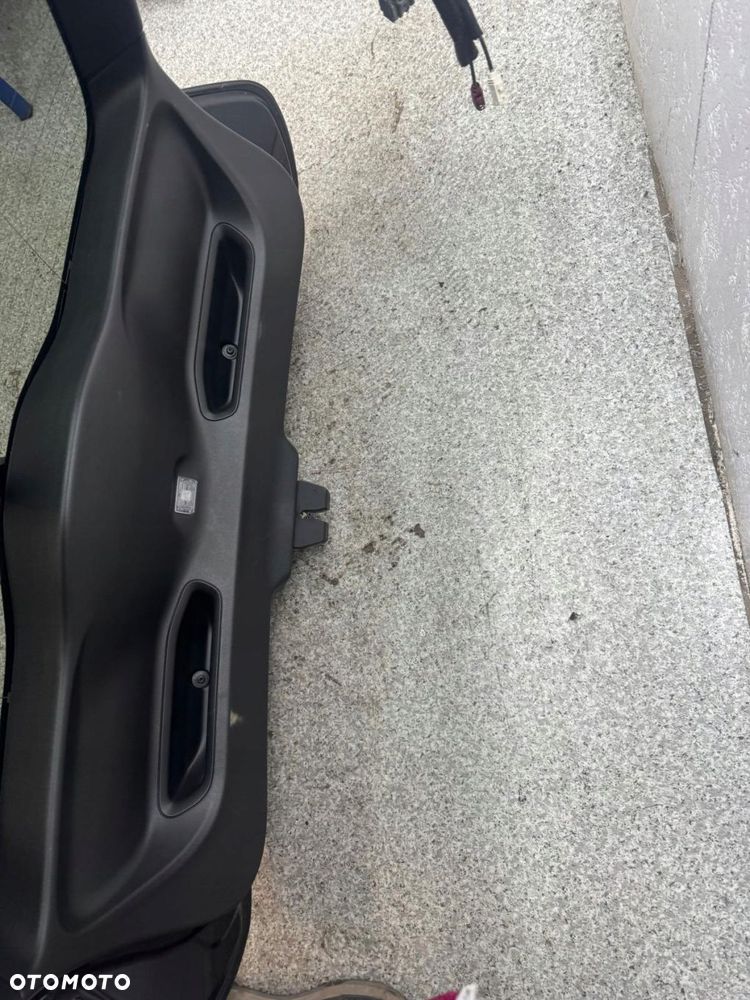 kompletna klapa bagaznika tył volvo v40 ii 2012-2018r 717-46 - 7