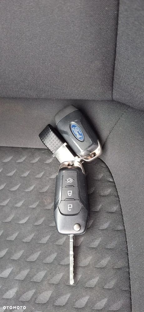 Ford Fiesta - 22