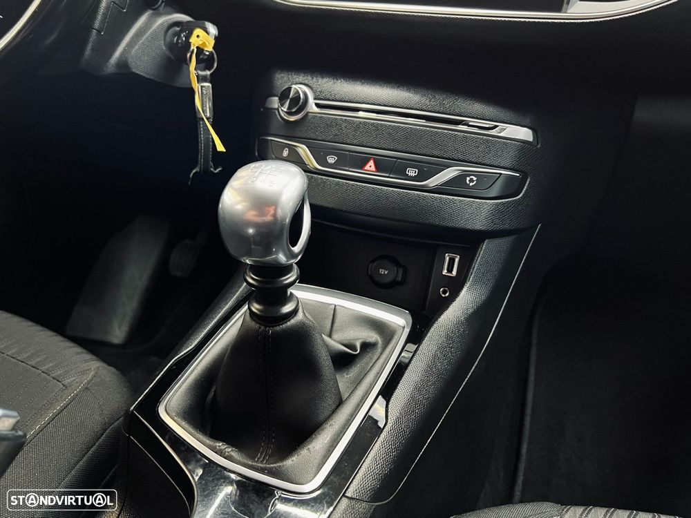 Peugeot 308 1.6 BlueHDi Style - 17