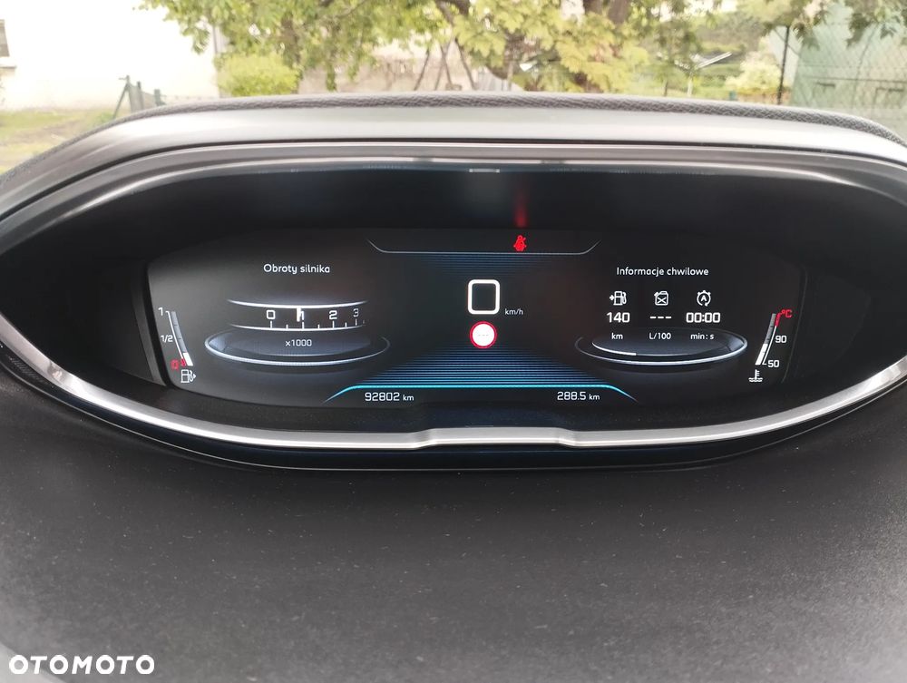Peugeot 3008 1.2 PureTech Allure S&S - 21