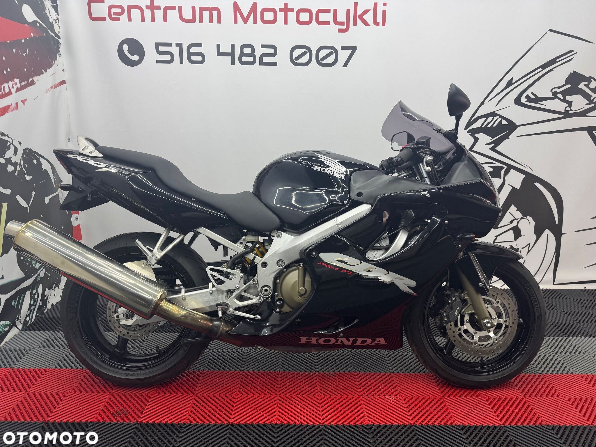 Honda CBR - 1
