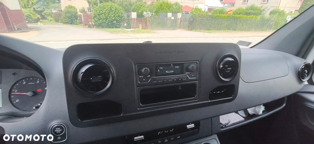 Mercedes-Benz SPRINTER - 6