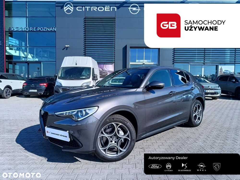 Alfa Romeo Stelvio 2.0 Turbo Sprint Q4 - 1