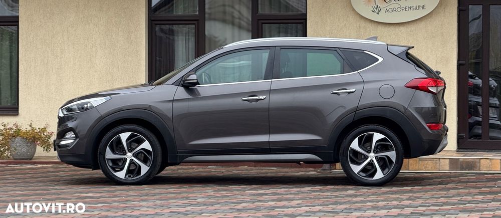 Hyundai Tucson 2.0 CRDI 4WD Premium - 26