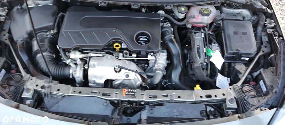 Opel Astra 1.6 D (CDTI) Start/Stop Edition - 11