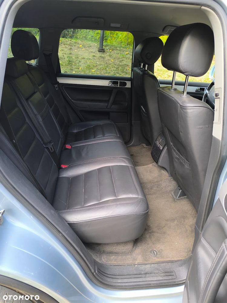 Volkswagen Touareg 3.2 V6 Tiptr - 11