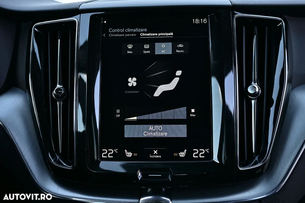 Volvo XC 60 D5 AWD Geartronic Momentum - 25