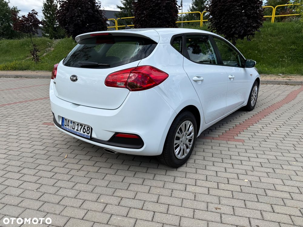 Kia Ceed 1.4 M - 11