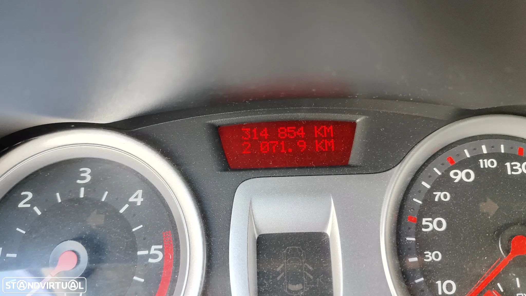 Renault Clio 1.5 dCi Dynamique S - 23