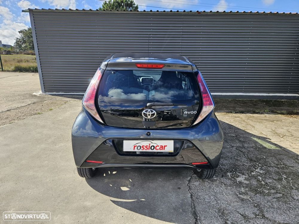Toyota Aygo 1.0 X-Play Plus+X-Touch - 10