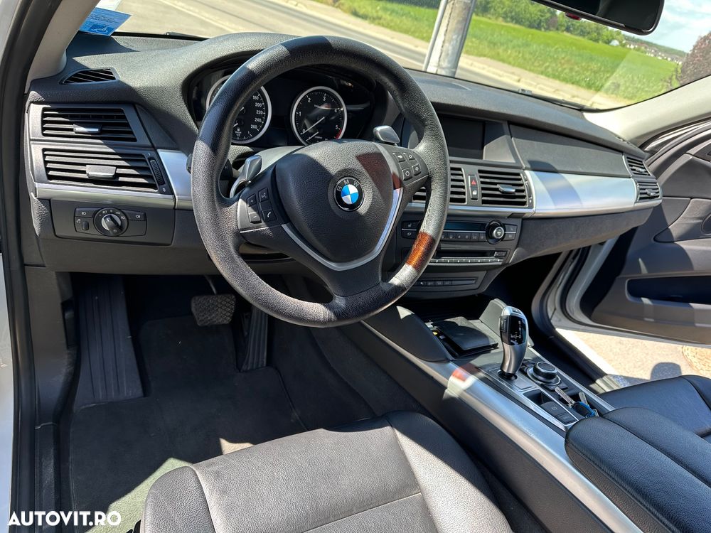 BMW X6 xDrive30d - 23