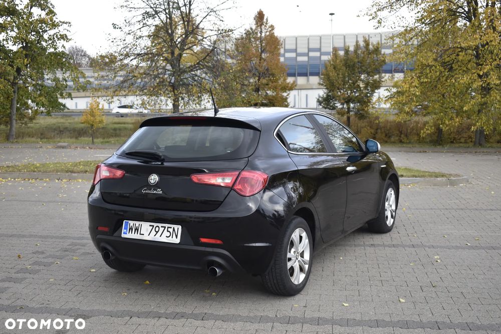Alfa Romeo Giulietta 2.0 JTDM Distinctive - 16