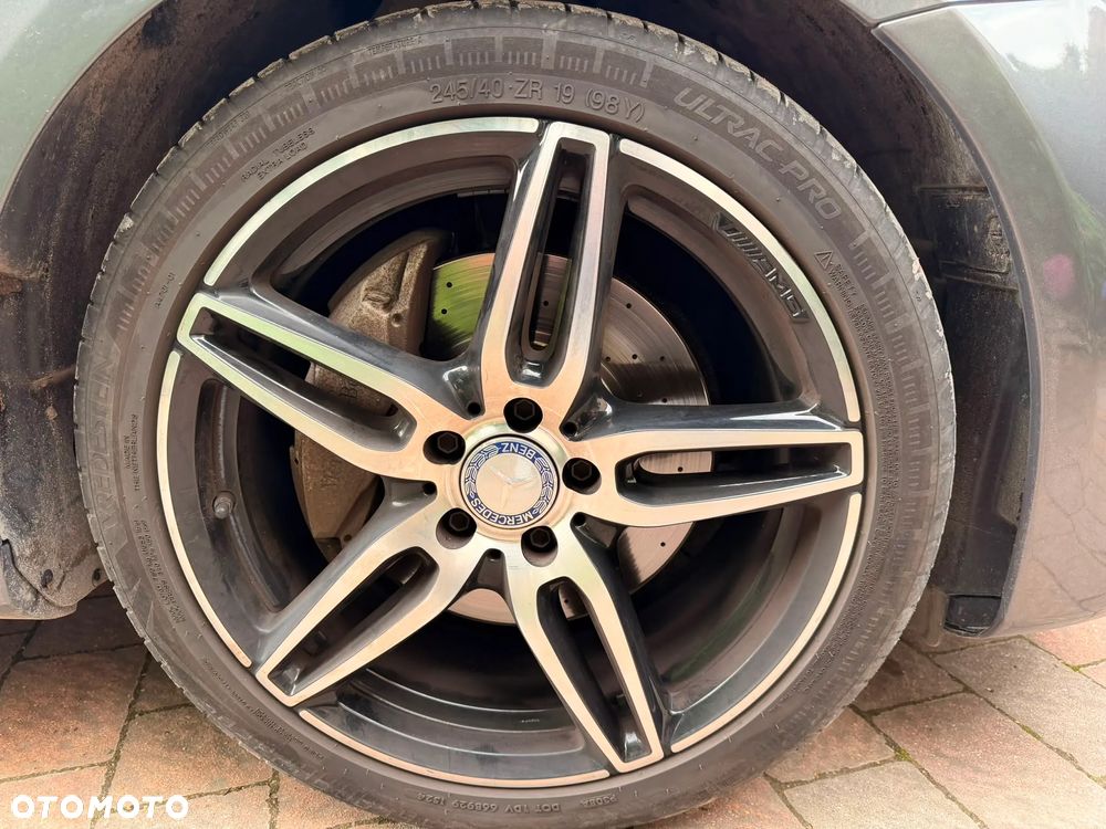 Mercedes-Benz Klasa E 220 d 9G-TRONIC - 10