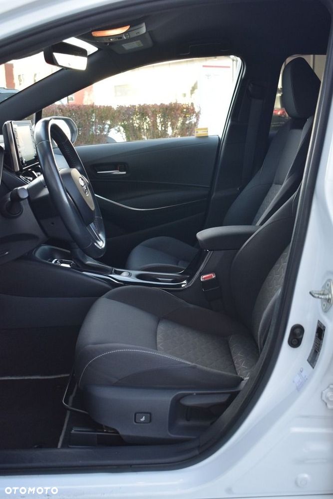 Toyota Corolla 1.8 Hybrid Comfort - 13