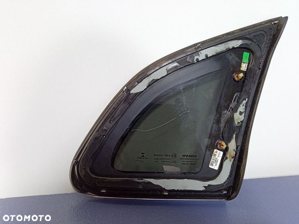VOLVO V40 II SZYBA KAROSERYJNA TYŁ LEWA - 2