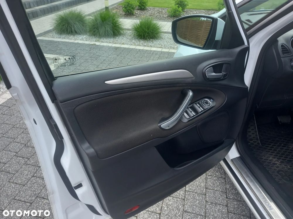 Ford S-Max 2.0 TDCi DPF Business Edition - 11