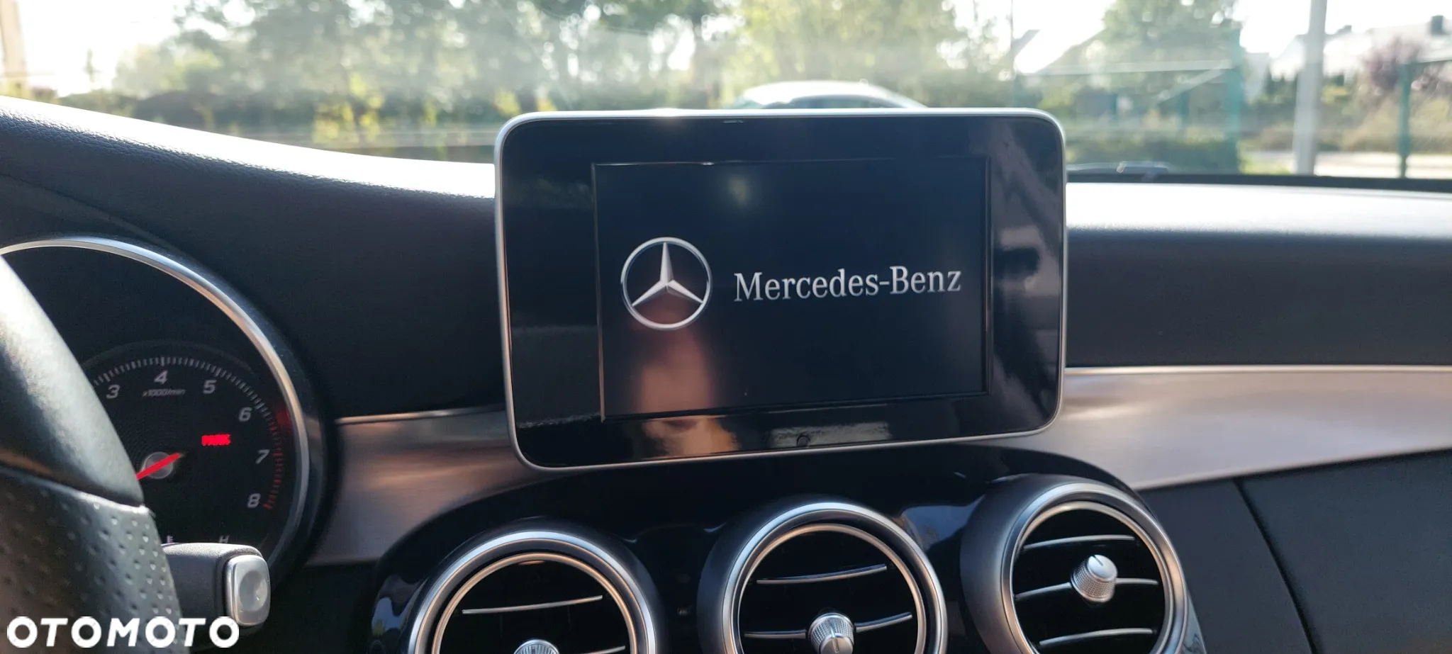 Mercedes-Benz Klasa C 300 9G-TRONIC - 30