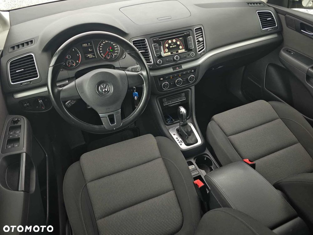 Volkswagen Sharan - 25