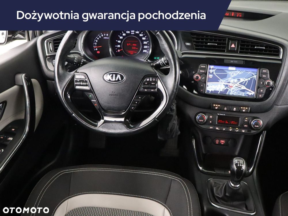 Kia Ceed - 9