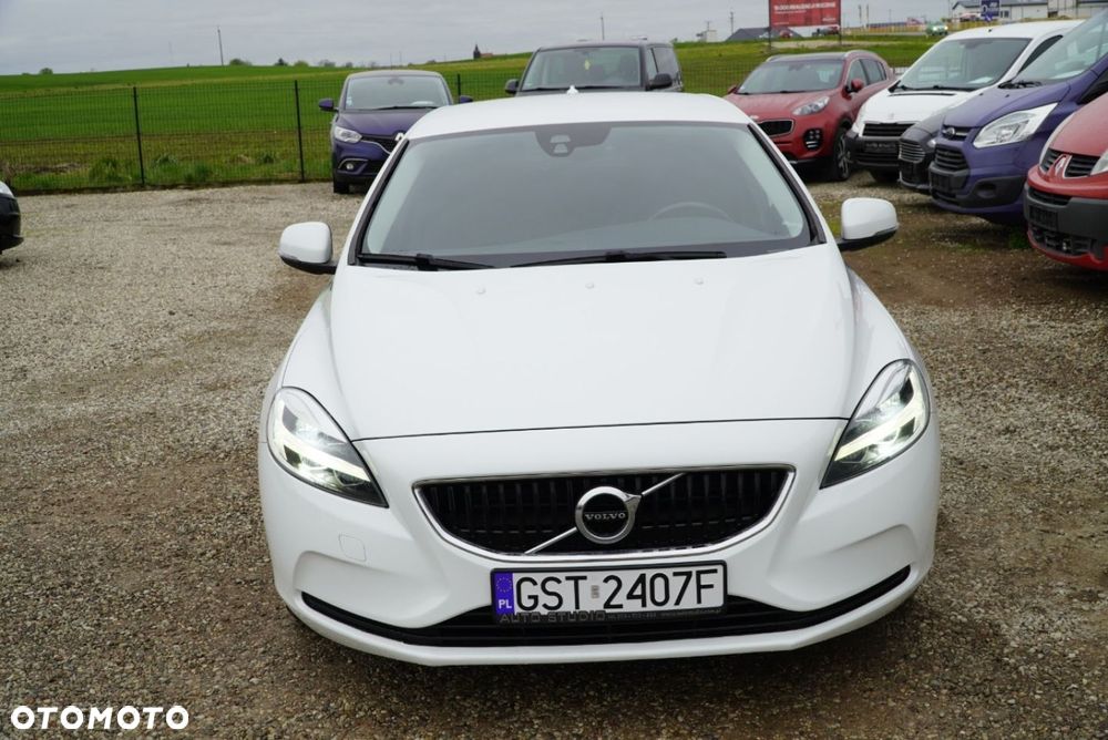 Volvo V40 T2 Geartronic Momentum - 32