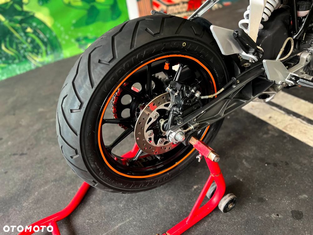 KTM Duke - 23