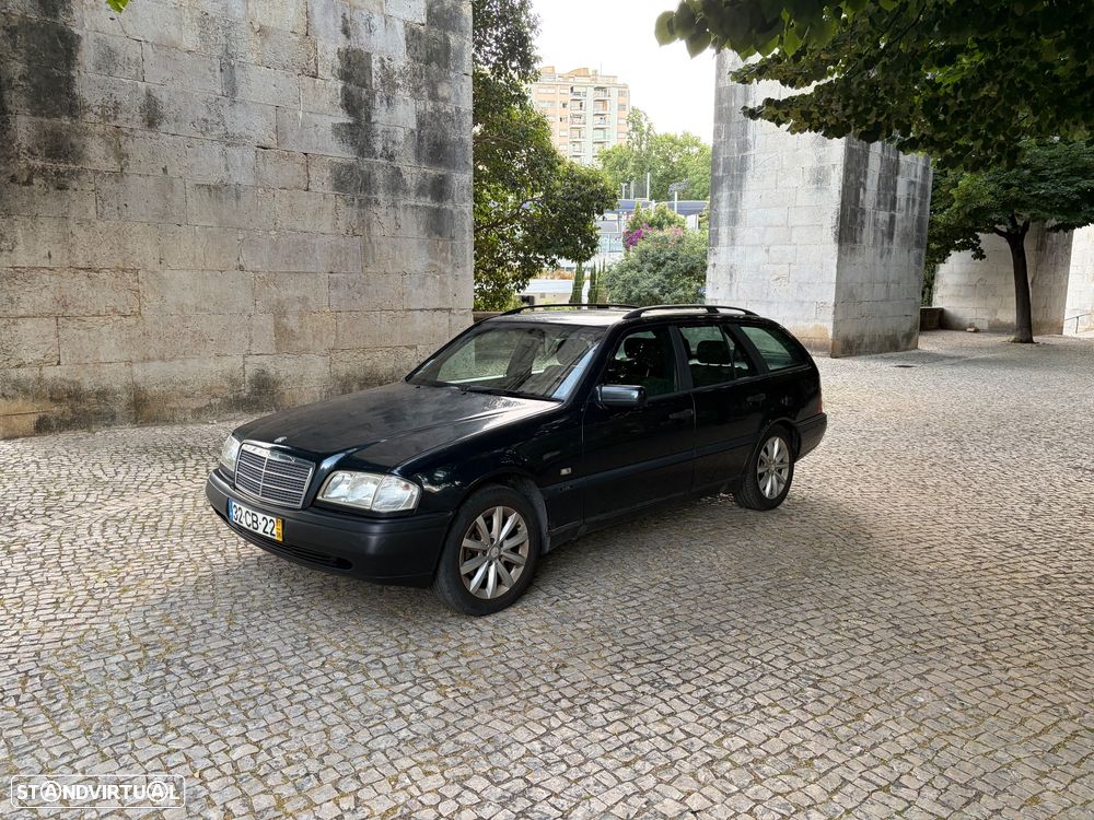 Mercedes-Benz C 220 D - 2
