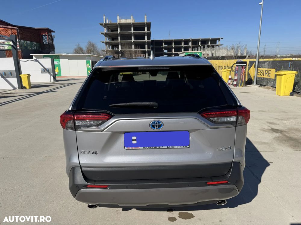 Toyota RAV4 - 11