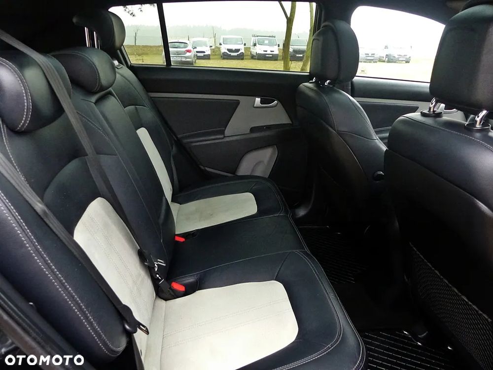 Kia Sportage 1.7 CRDI XL 2WD - 24