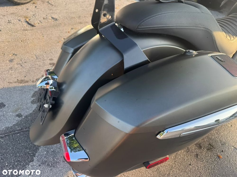 BMW R - 18