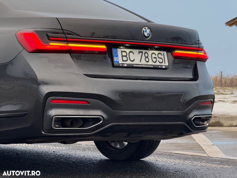 BMW Seria 7 730Ld xDrive MHEV - 34