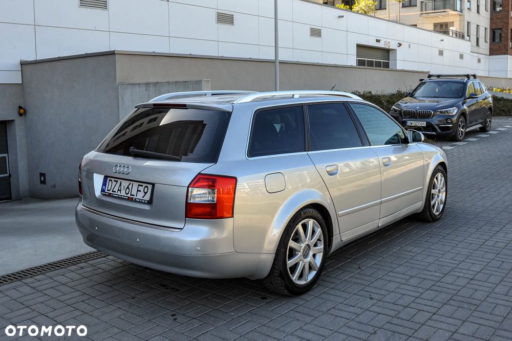 Audi A4 Avant - 4