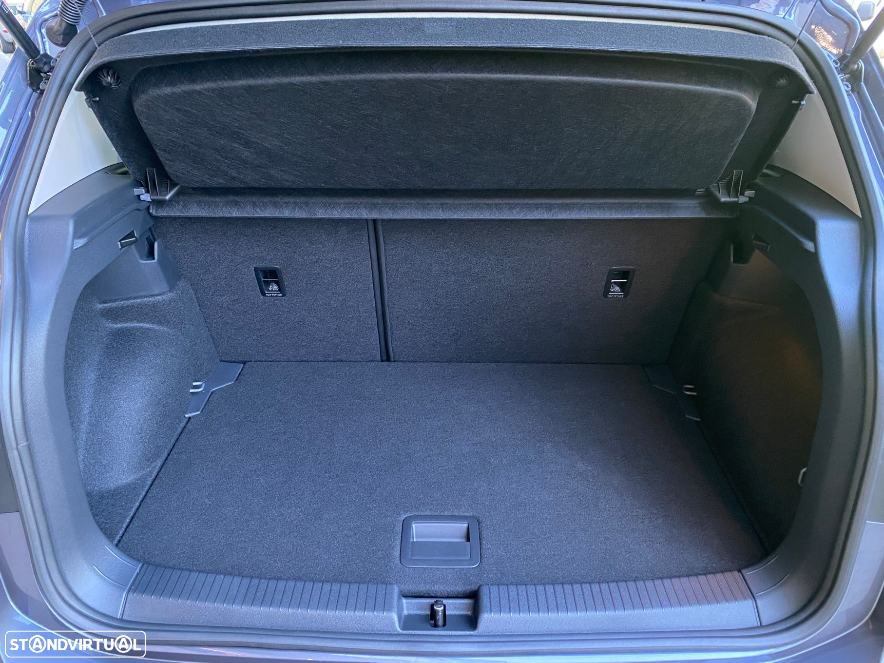 VW T-Cross 1.0 TSI Urban DSG - 33