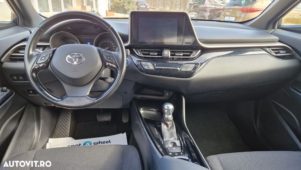 Toyota C-HR 1.8 HSD 122 CP 4x2 CVT Style - 14