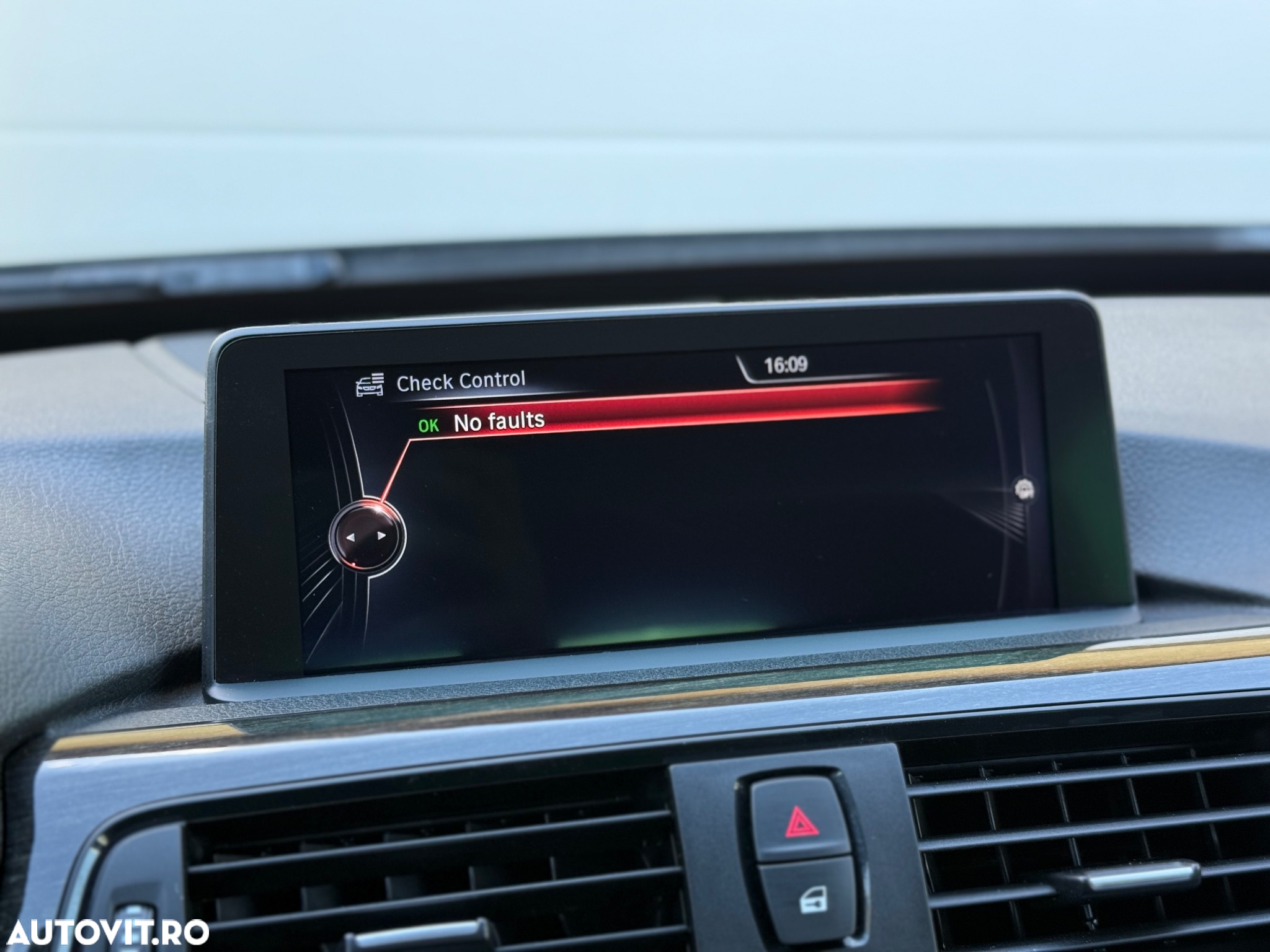 BMW Seria 3 320d GT Aut. - 38