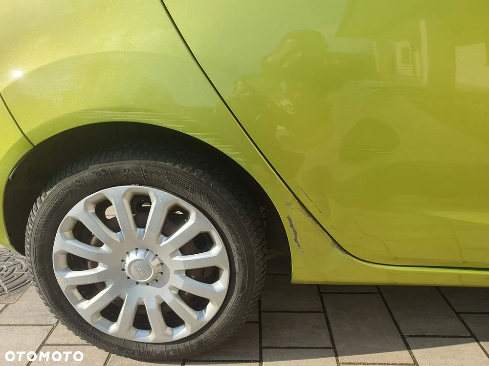 Ford Fiesta 1.4 Trend - 11