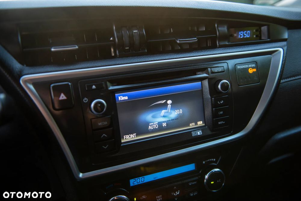 Toyota Auris 1.33 Dual-VVT-i Edition - 22
