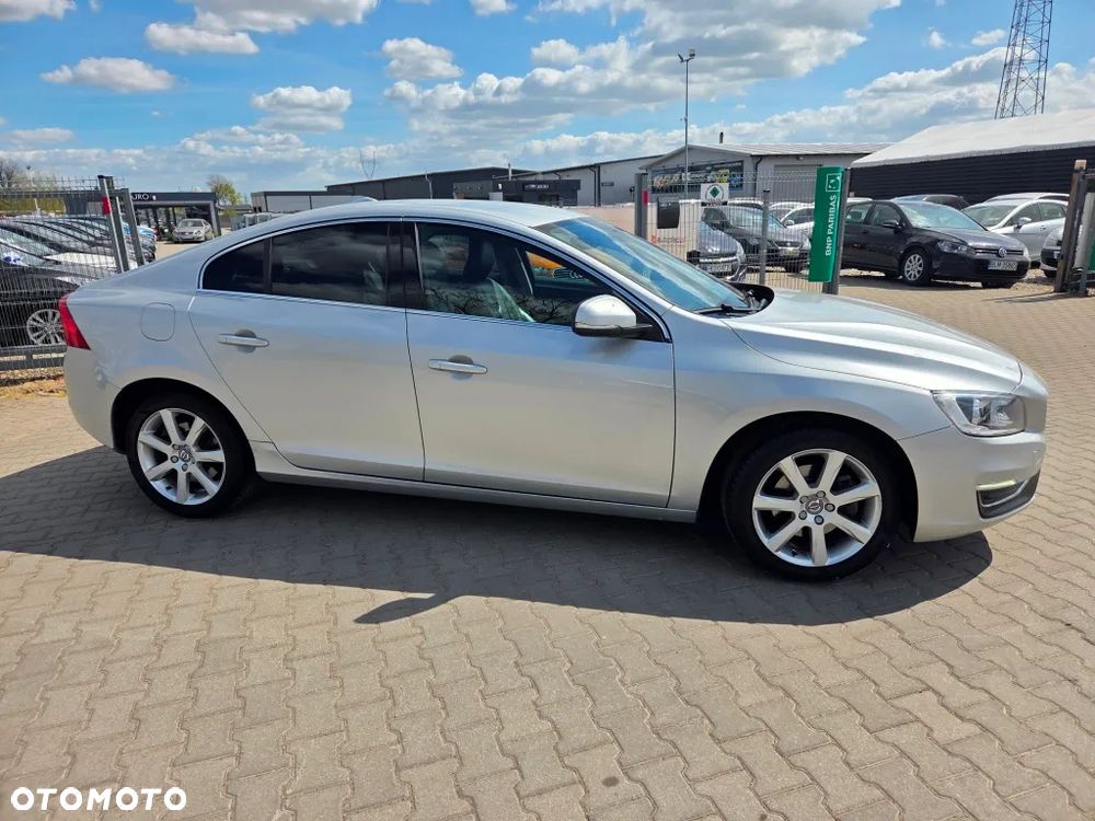 Volvo S60 D2 Drive-E Momentum - 6