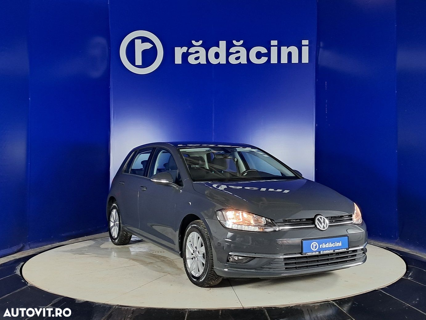 Volkswagen Golf - 5