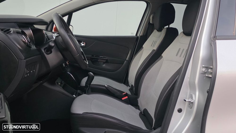 Renault Captur 1.5 dCi Exclusive - 10