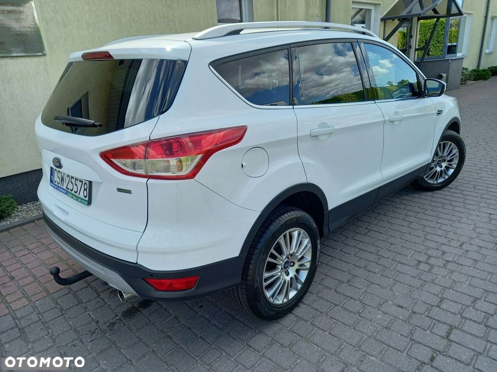 Ford Kuga 1.6 EcoBoost 2x4 Titanium - 3