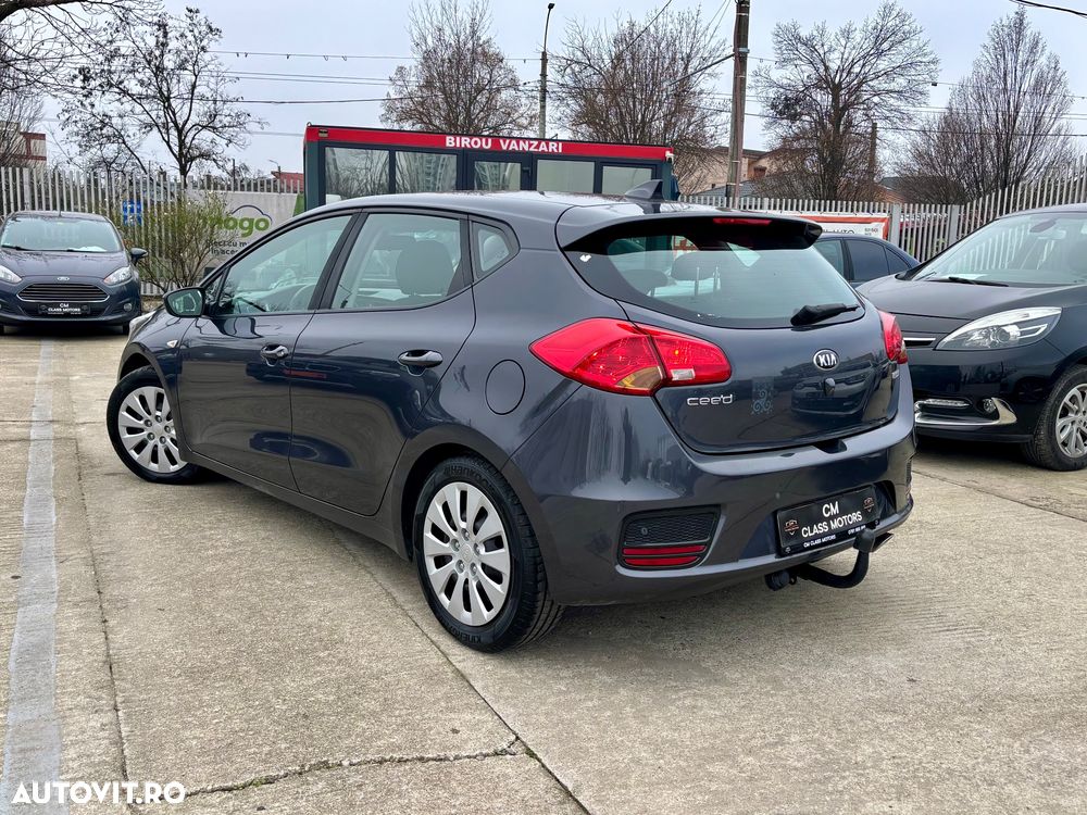 Kia Ceed - 5