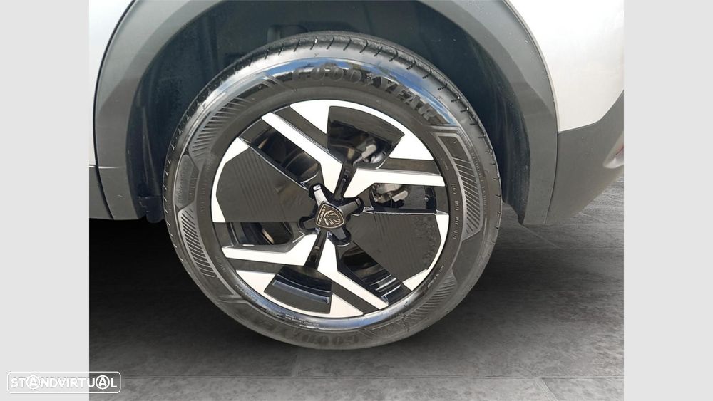 Peugeot 2008 - 11