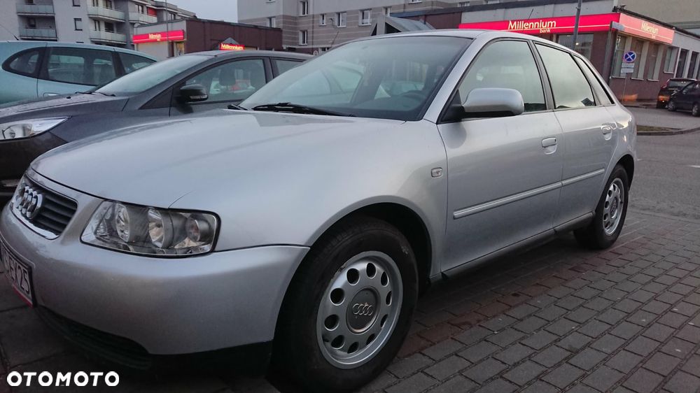 Audi A3 Sportback 1.6 Attraction - 5