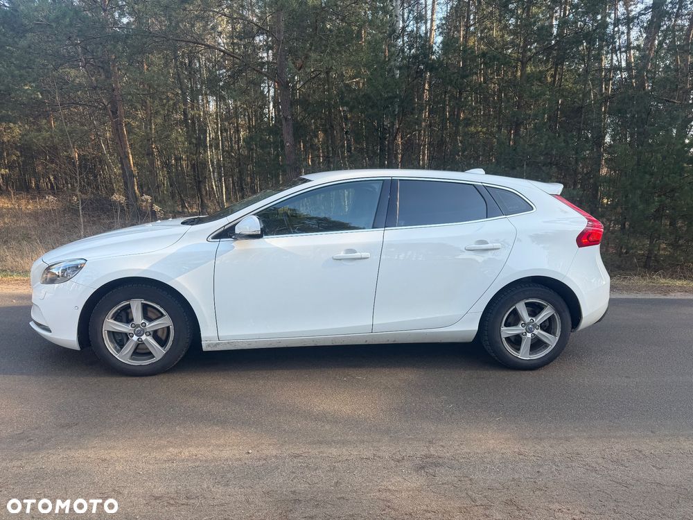 Volvo V40 D3 Momentum - 20
