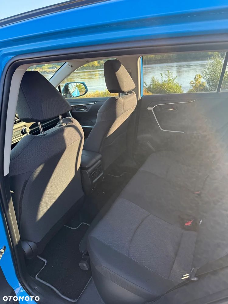 Toyota RAV4 - 7