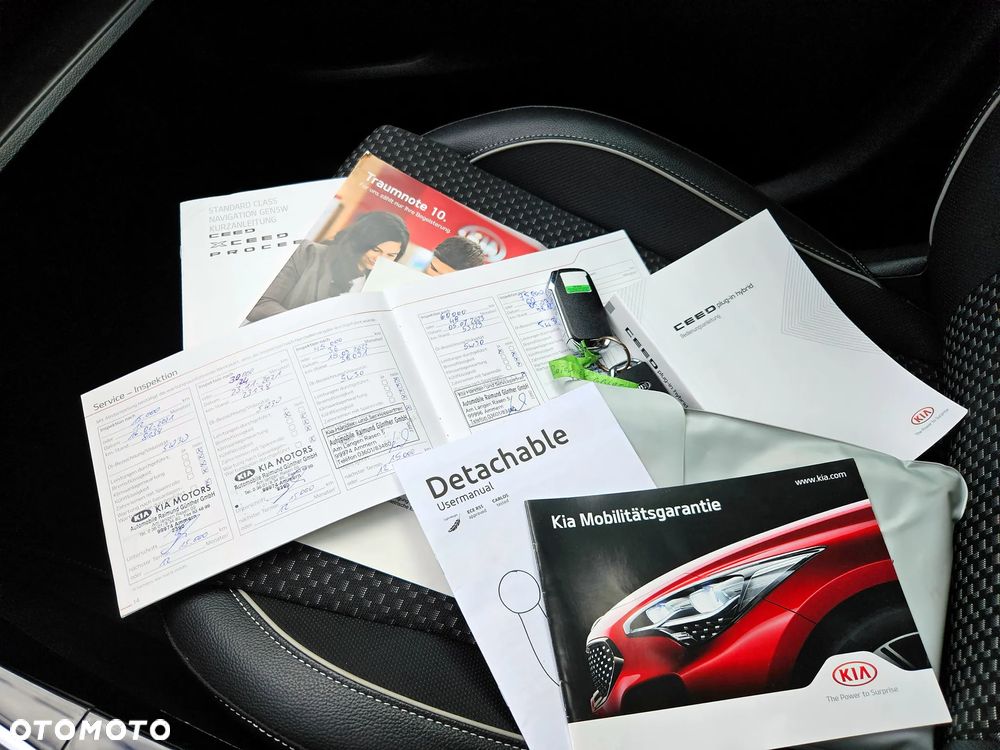 Kia Ceed SW 1.6 GDI DCT OPF Plug-in-Hybrid Spirit - 38
