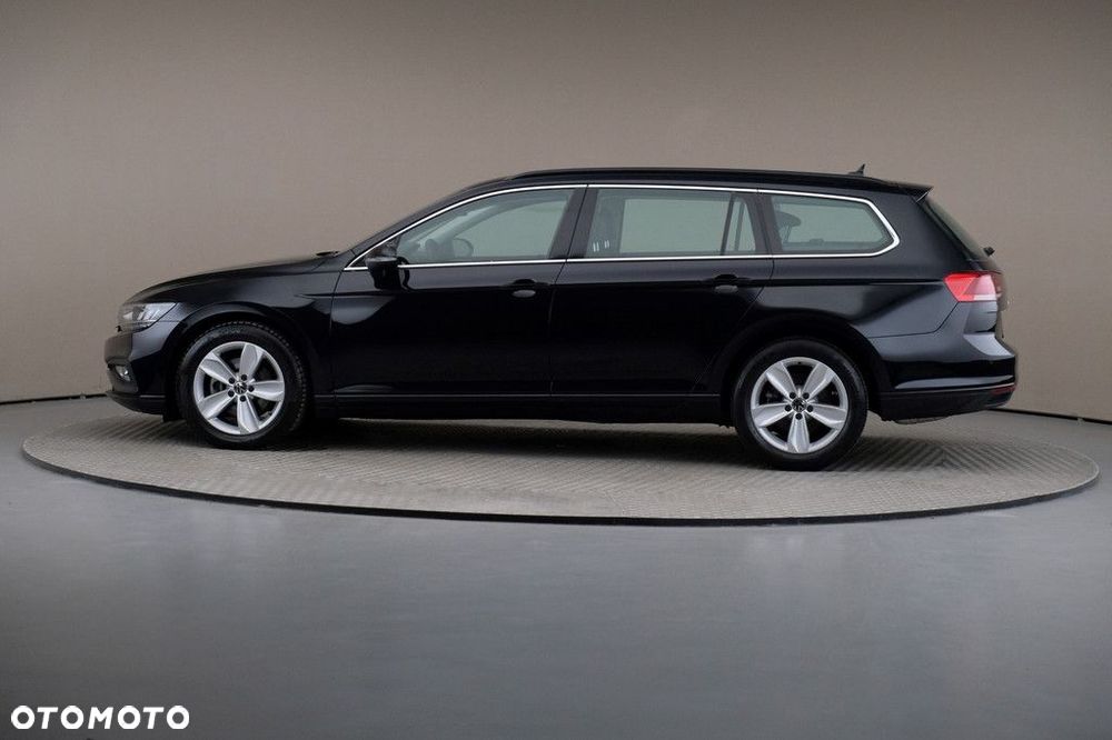 Volkswagen Passat Variant 2.0 TSI Business DSG - 4