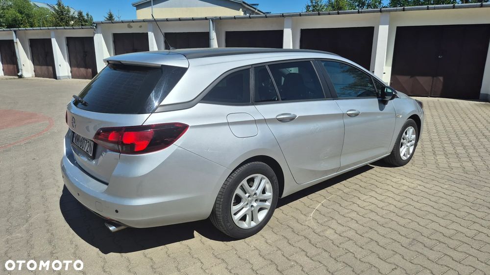 Opel Astra - 9