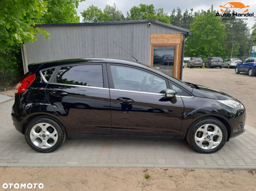 Ford Fiesta 1.0 EcoBoost mHEV Titanium - 9