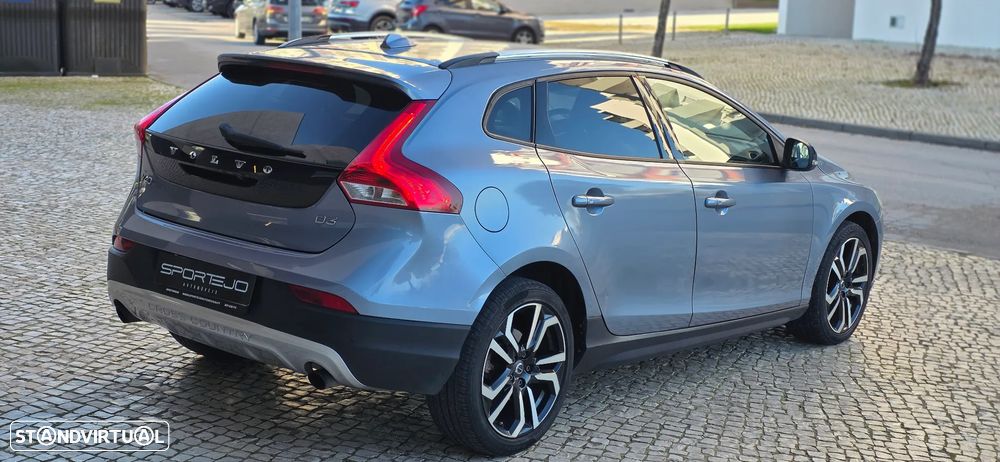 Volvo V40 Cross Country 2.0 D3 Summum - 6